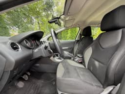 Peugeot 308 1.6i — miniatură 7
