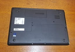 De vanzare laptop Fujitsu LifeBook A556--Procesor i5-6200U--8 GB RAM-DDR4--SSD — miniatură 4